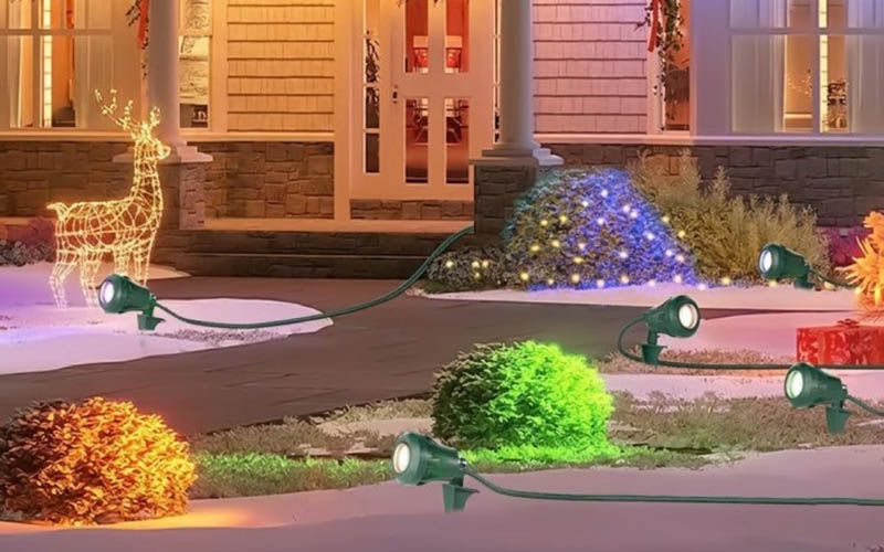 what is the difference between flood light reflector and street light reflector?